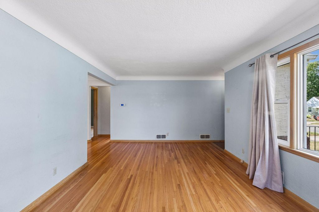 1554 Chamber Street, Saint Paul, MN 55106 — photo 5