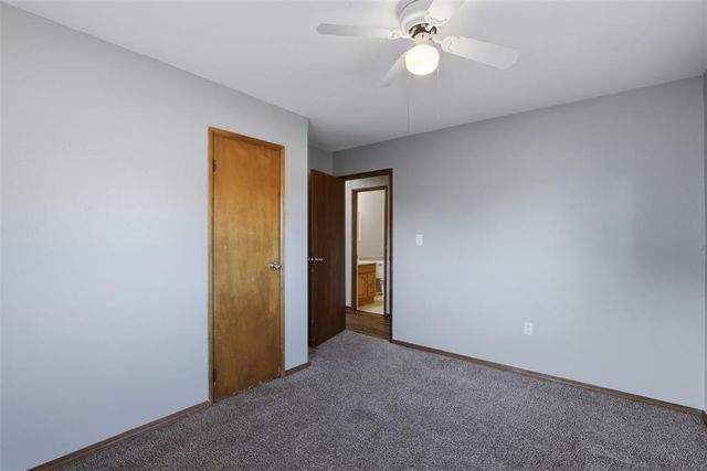 929 NW 20th Street, Moore, OK 73160