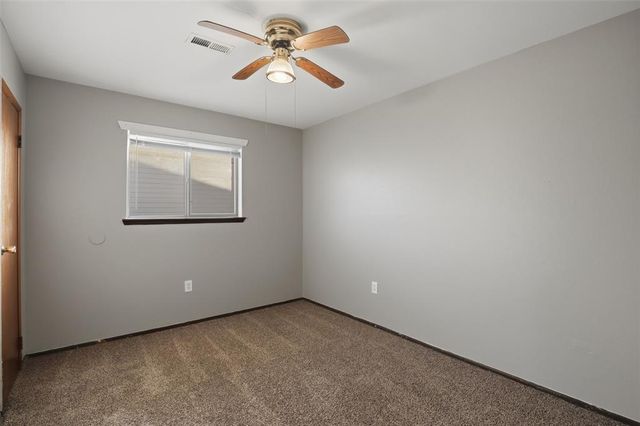 929 NW 20th Street, Moore, OK 73160