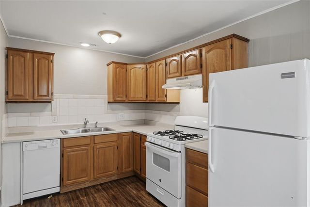 929 NW 20th Street, Moore, OK 73160