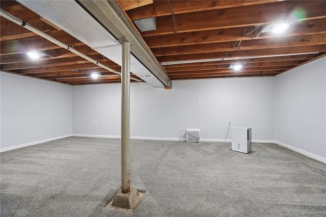 1305 Edwards Drive, Tipp City, OH 45371