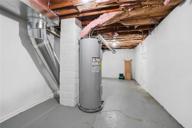 1305 Edwards Drive, Tipp City, OH 45371