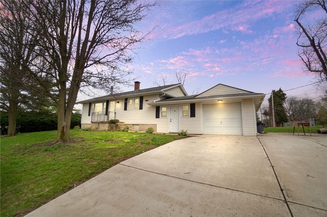 1305 Edwards Drive, Tipp City, OH 45371