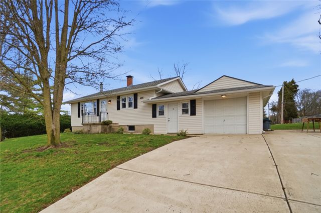 1305 Edwards Drive, Tipp City, OH 45371