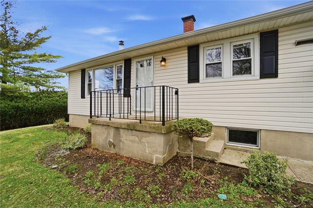 1305 Edwards Drive, Tipp City, OH 45371