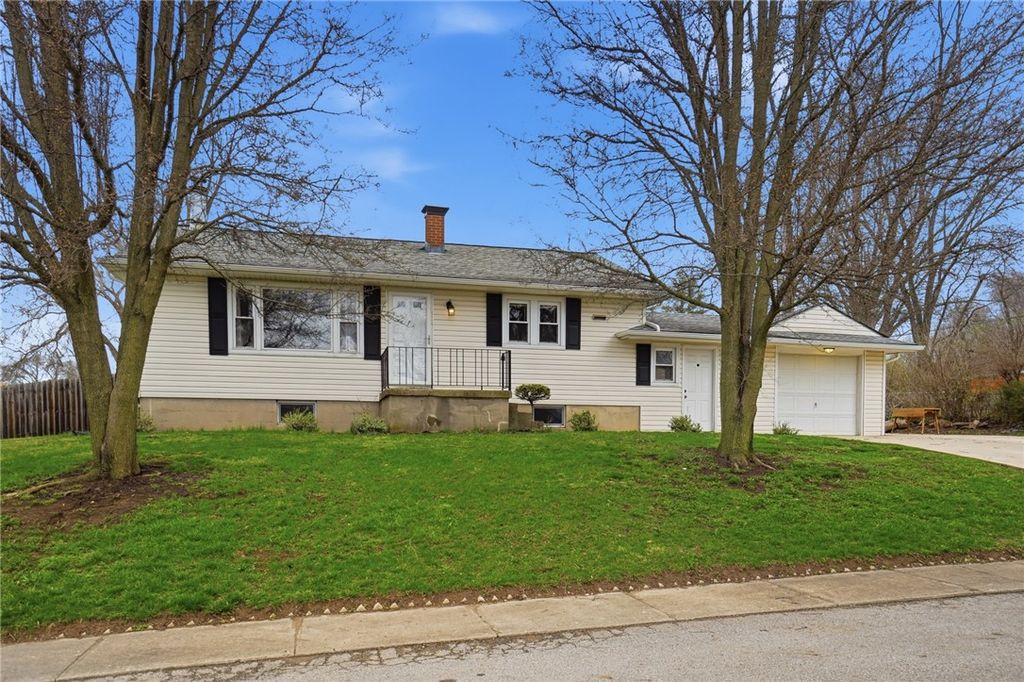 1305 Edwards Drive, Tipp City, OH 45371