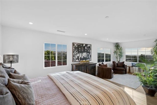42 Gardenpath, Irvine, CA 92603