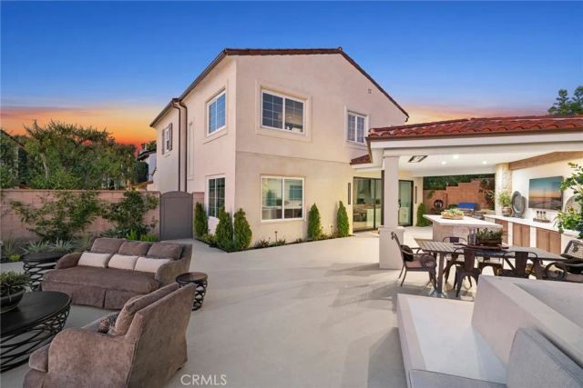 42 Gardenpath, Irvine, CA 92603