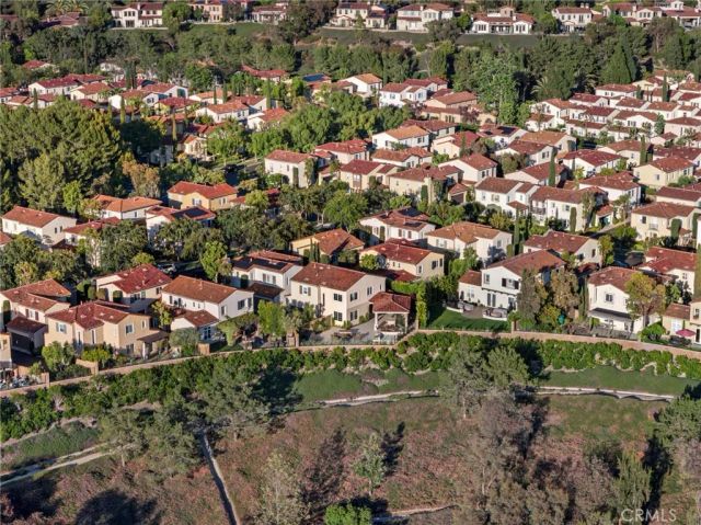 42 Gardenpath, Irvine, CA 92603