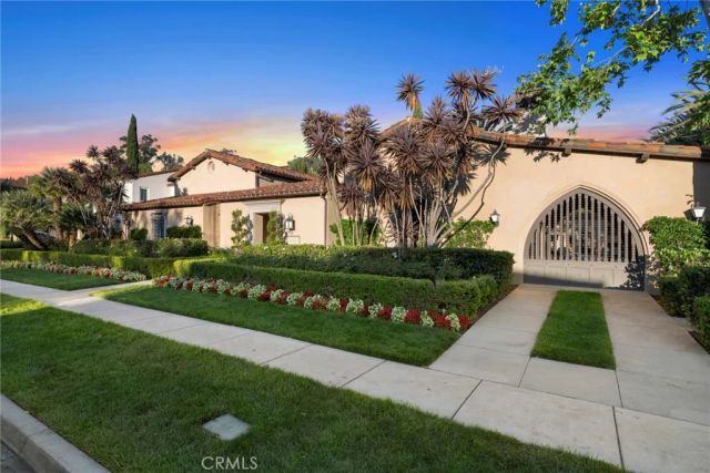 42 Gardenpath, Irvine, CA 92603