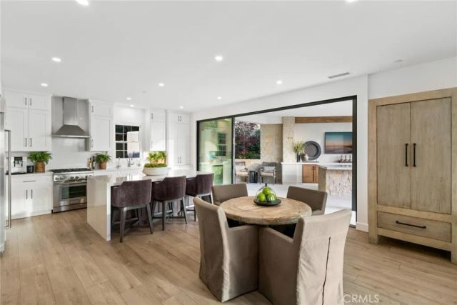 42 Gardenpath, Irvine, CA 92603