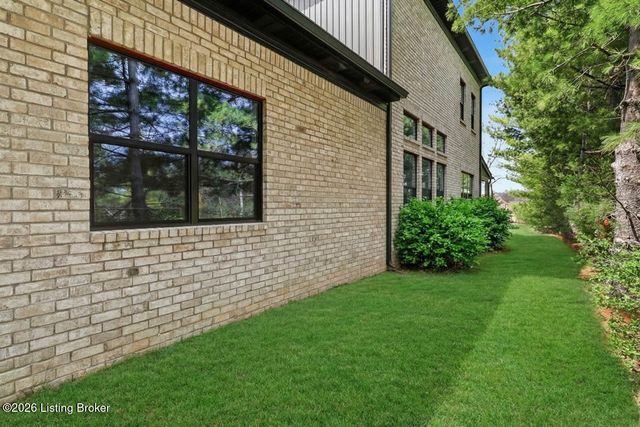 16707 Bisley Pl, Louisville, KY 40245