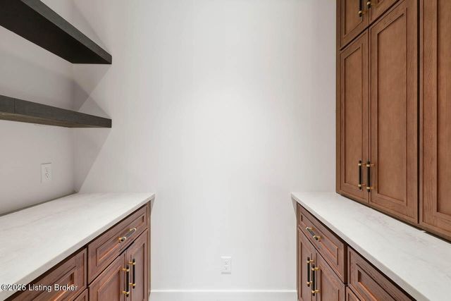 16707 Bisley Pl, Louisville, KY 40245