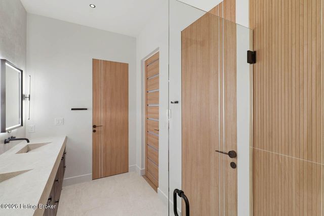 16707 Bisley Pl, Louisville, KY 40245