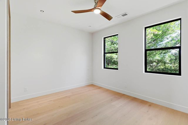 16707 Bisley Pl, Louisville, KY 40245