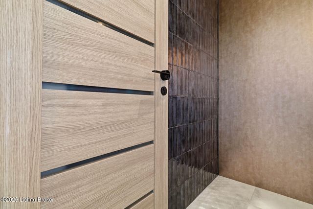 16707 Bisley Pl, Louisville, KY 40245