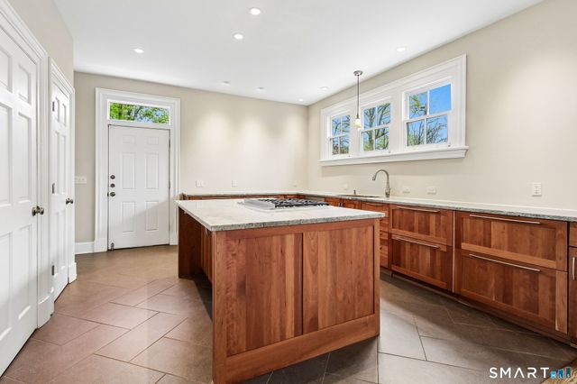 1 Imlay Street, Hartford, CT 06105