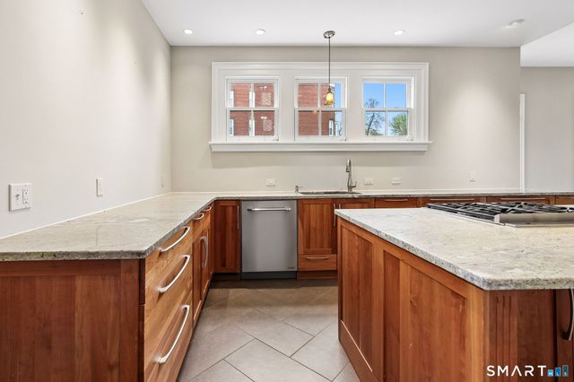 1 Imlay Street, Hartford, CT 06105