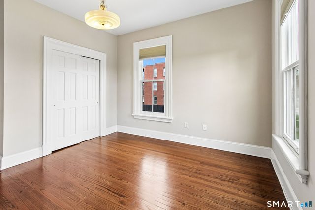 1 Imlay Street, Hartford, CT 06105