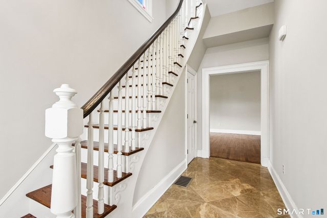 1 Imlay Street, Hartford, CT 06105