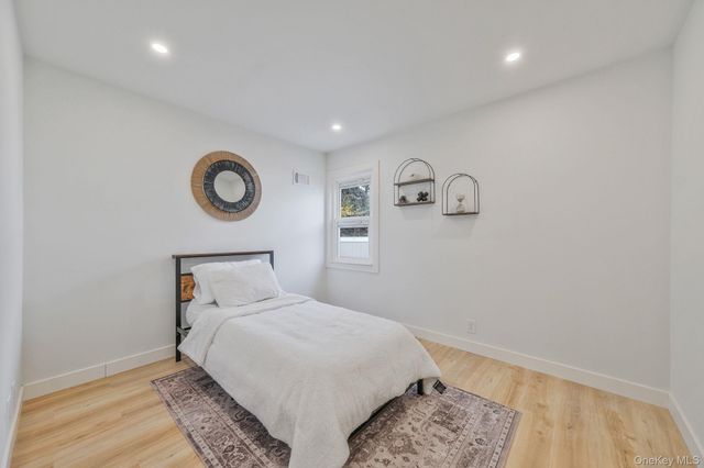 73 Midwood Avenue, Farmingdale, NY 11735