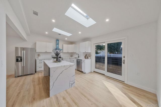 73 Midwood Avenue, Farmingdale, NY 11735