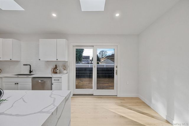 73 Midwood Avenue, Farmingdale, NY 11735