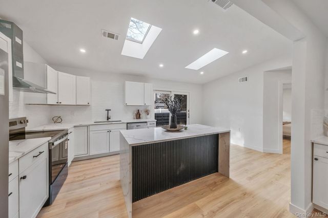 73 Midwood Avenue, Farmingdale, NY 11735