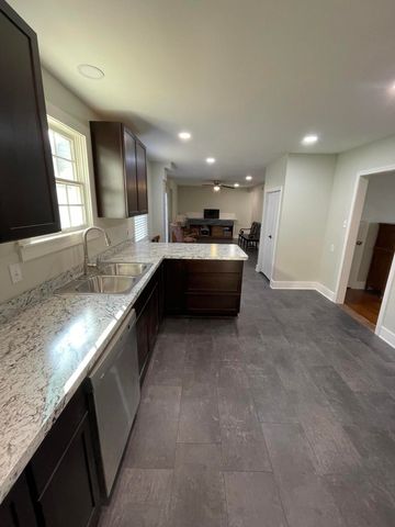 1007 Nichols St, Deridder, LA 70634