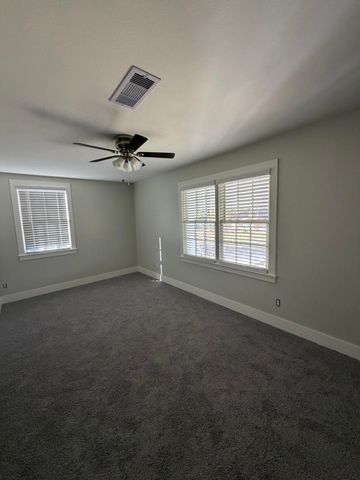 1007 Nichols St, Deridder, LA 70634