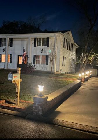 1007 Nichols St, Deridder, LA 70634