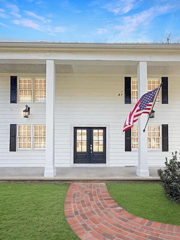 1007 Nichols St, Deridder, LA 70634