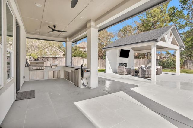 105 Trelawney Place, Montgomery, TX 77316