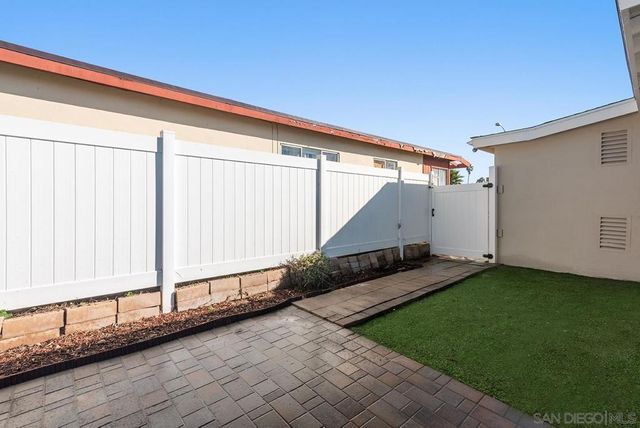 2864 Havasupai Ave, San Diego, CA 92117