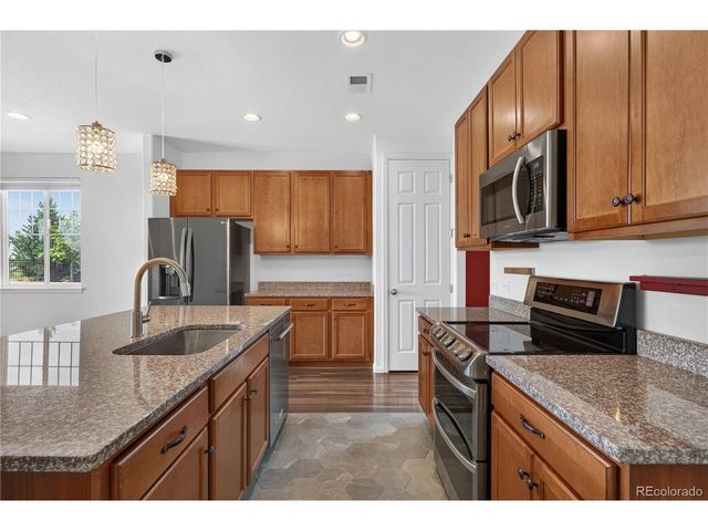 25644 E Byers Dr, Aurora, CO 80018