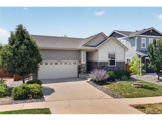 25644 E Byers Dr, Aurora, CO 80018