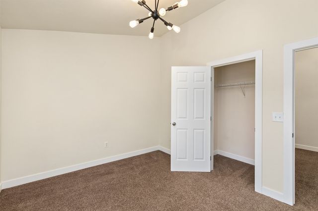 8302 Westown Parkway 1102, West Des Moines, IA 50266