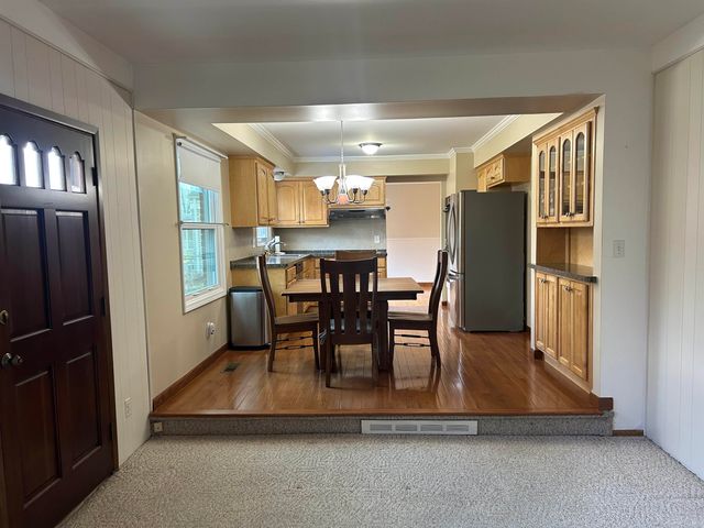 33538 Swan Drive, Sterling Heights, MI 48312