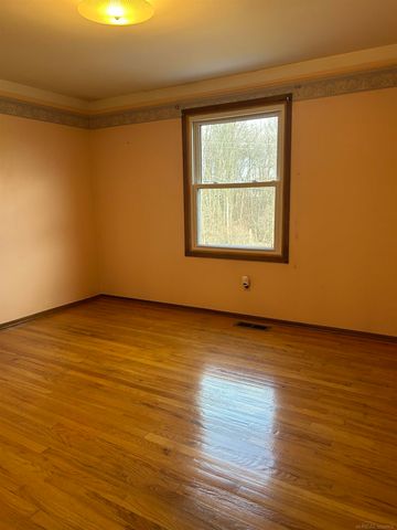 33538 Swan Drive, Sterling Heights, MI 48312