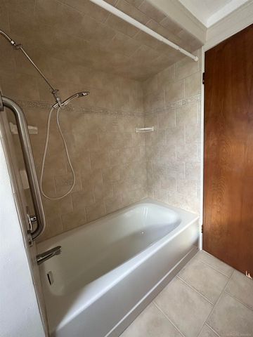 33538 Swan Drive, Sterling Heights, MI 48312