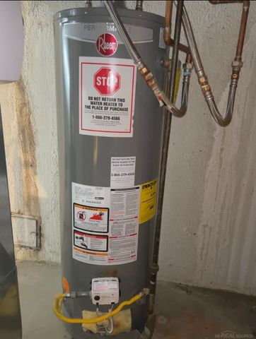 33538 Swan Drive, Sterling Heights, MI 48312