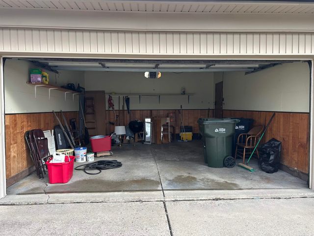 33538 Swan Drive, Sterling Heights, MI 48312