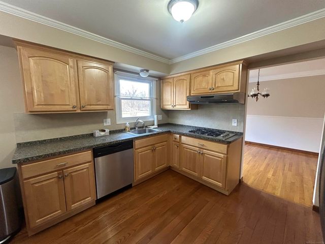 33538 Swan Drive, Sterling Heights, MI 48312