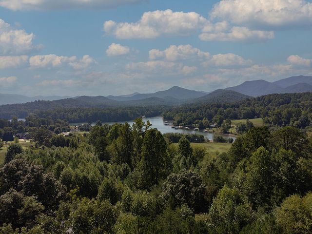 43 Hidden Fields Road, Hiawassee, GA 30546