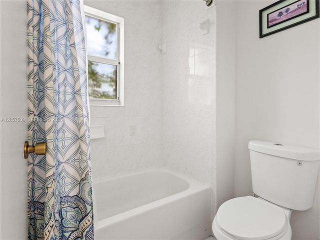 1651 SE 31st Ct, Homestead, FL 33035