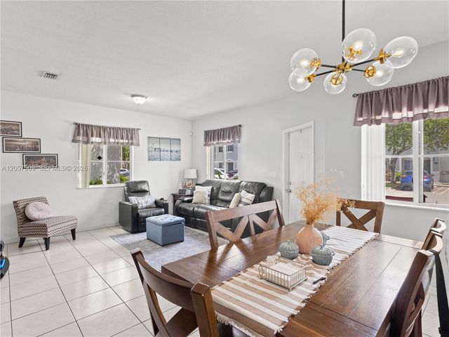 1651 SE 31st Ct, Homestead, FL 33035