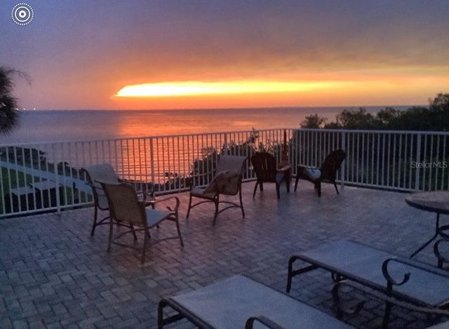 5000 CULBREATH KEY WAY 9-112, Tampa, FL 33611