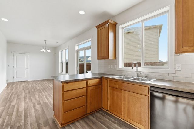 9015 W Silver St, Cheney, WA 99004