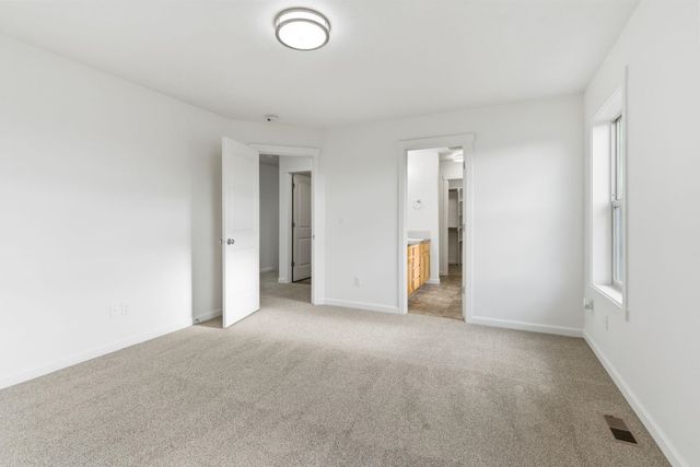 9015 W Silver St, Cheney, WA 99004