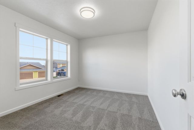 9015 W Silver St, Cheney, WA 99004